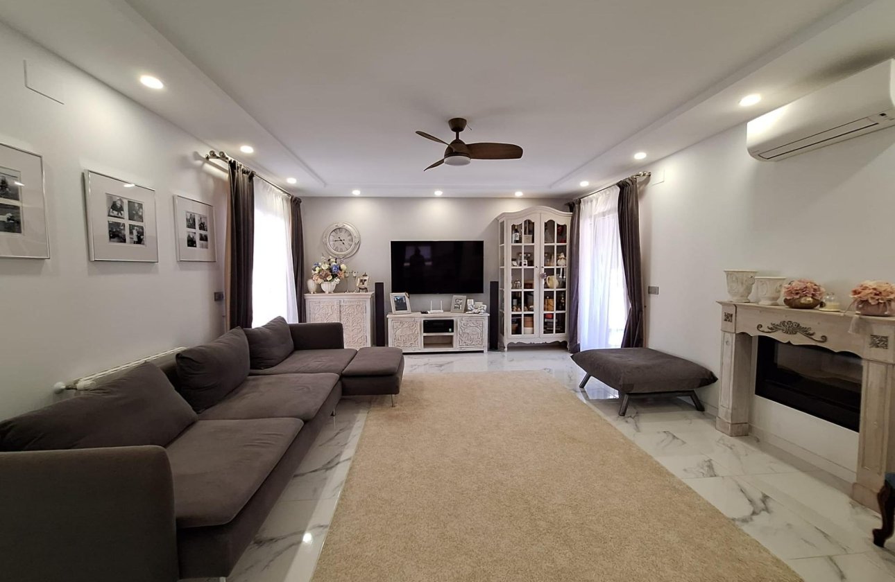 Resale - Villa -
Pilar de la Horadada - Pinar de Campoverde