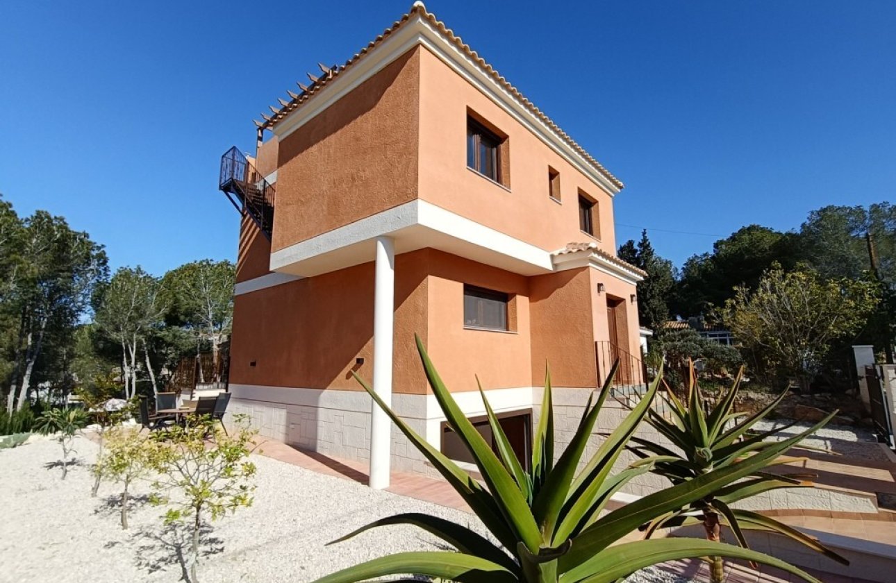 Resale - Villa -
Pilar de la Horadada - Pinar de Campoverde