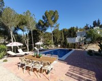 Resale - Villa -
Pilar de la Horadada - Pinar de Campoverde