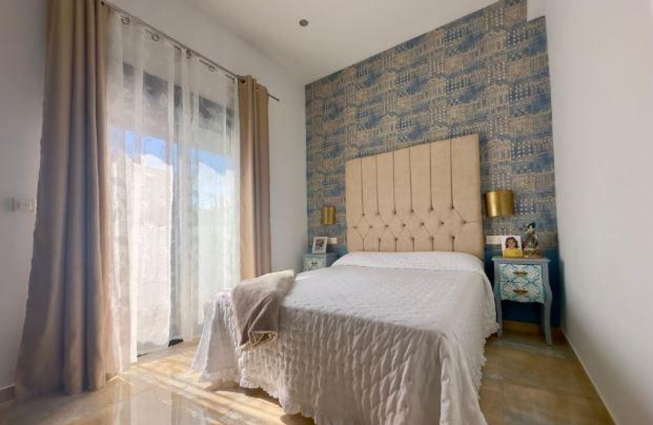 Resale - Villa -
Pilar de la Horadada - Torre De La Horadada