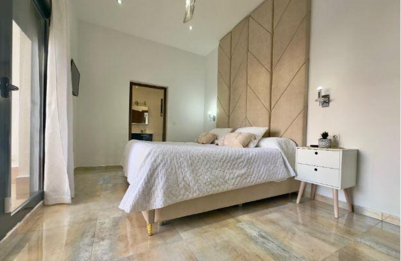 Resale - Villa -
Pilar de la Horadada - Torre De La Horadada