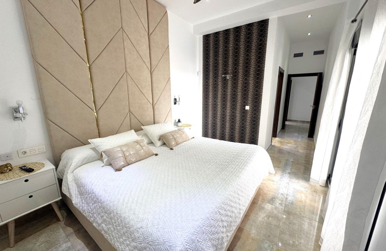 Resale - Villa -
Pilar de la Horadada - Torre De La Horadada