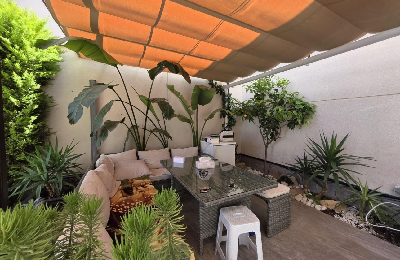 Resale - Villa -
Pilar de la Horadada - Zona Pueblo