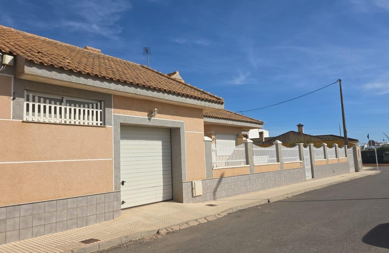 Resale - Villa -
Pilar de la Horadada