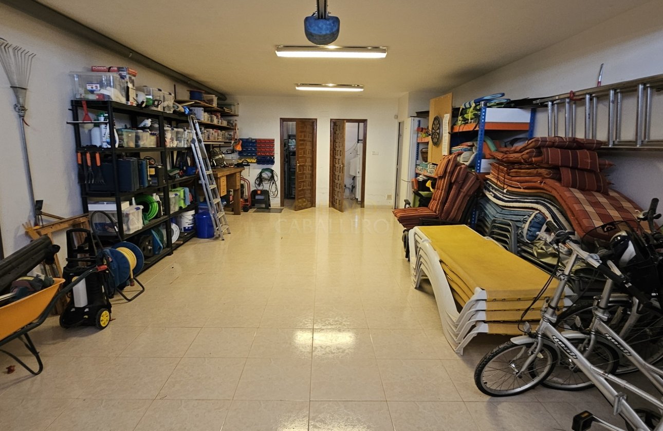 Resale - Villa -
Pinar de Campoverde - Inland