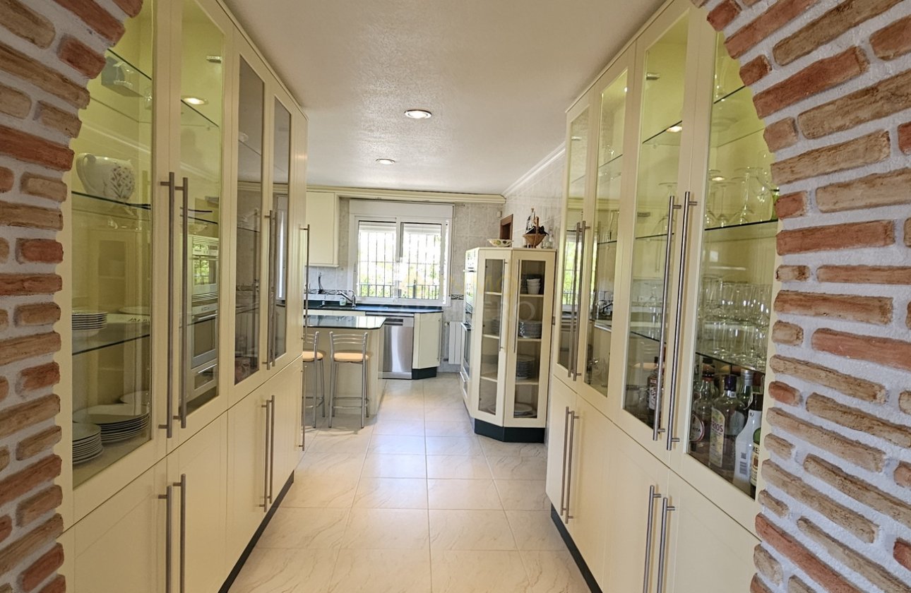 Resale - Villa -
Pinar de Campoverde - Inland