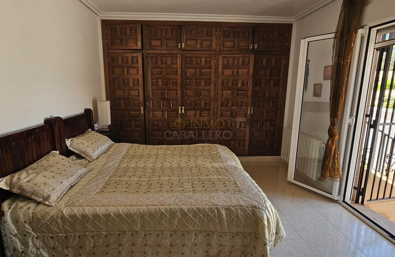 Resale - Villa -
Pinar de Campoverde - Inland