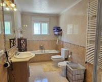 Resale - Villa -
Pinar de Campoverde - Inland