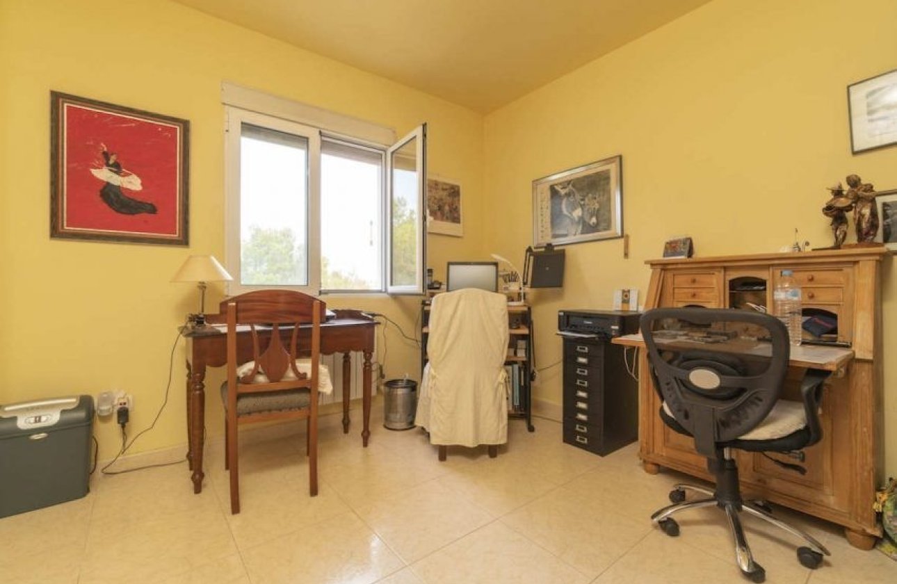 Resale - Villa -
Pinar de Campoverde - Inland