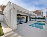 Resale - Villa -
Pinar de Campoverde - Inland