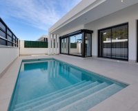 Resale - Villa -
Pinar de Campoverde - Inland