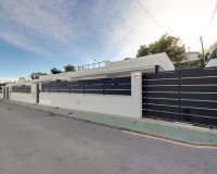 Resale - Villa -
Pinar de Campoverde - Inland