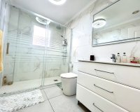 Resale - Villa -
Pinar de Campoverde - Inland