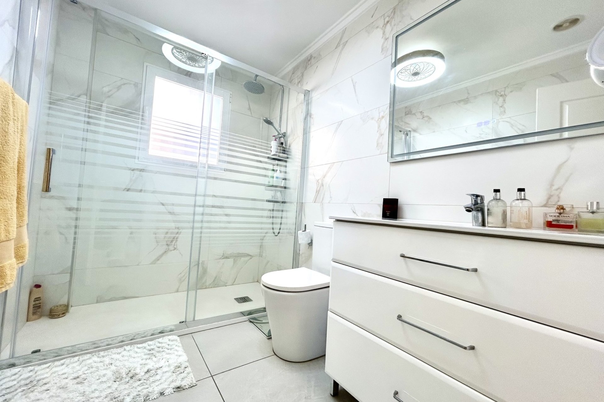 Resale - Villa -
Pinar de Campoverde - Inland