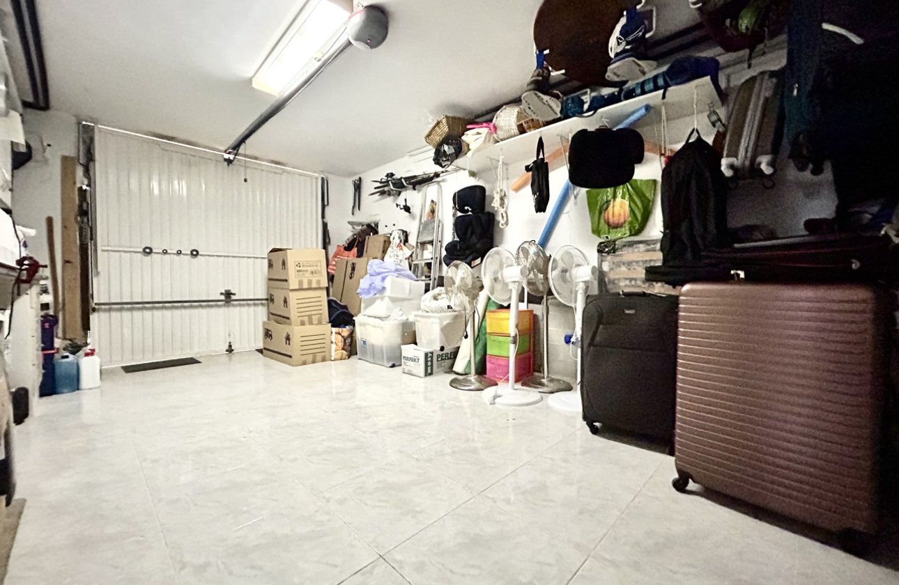 Resale - Villa -
Pinar de Campoverde - Inland