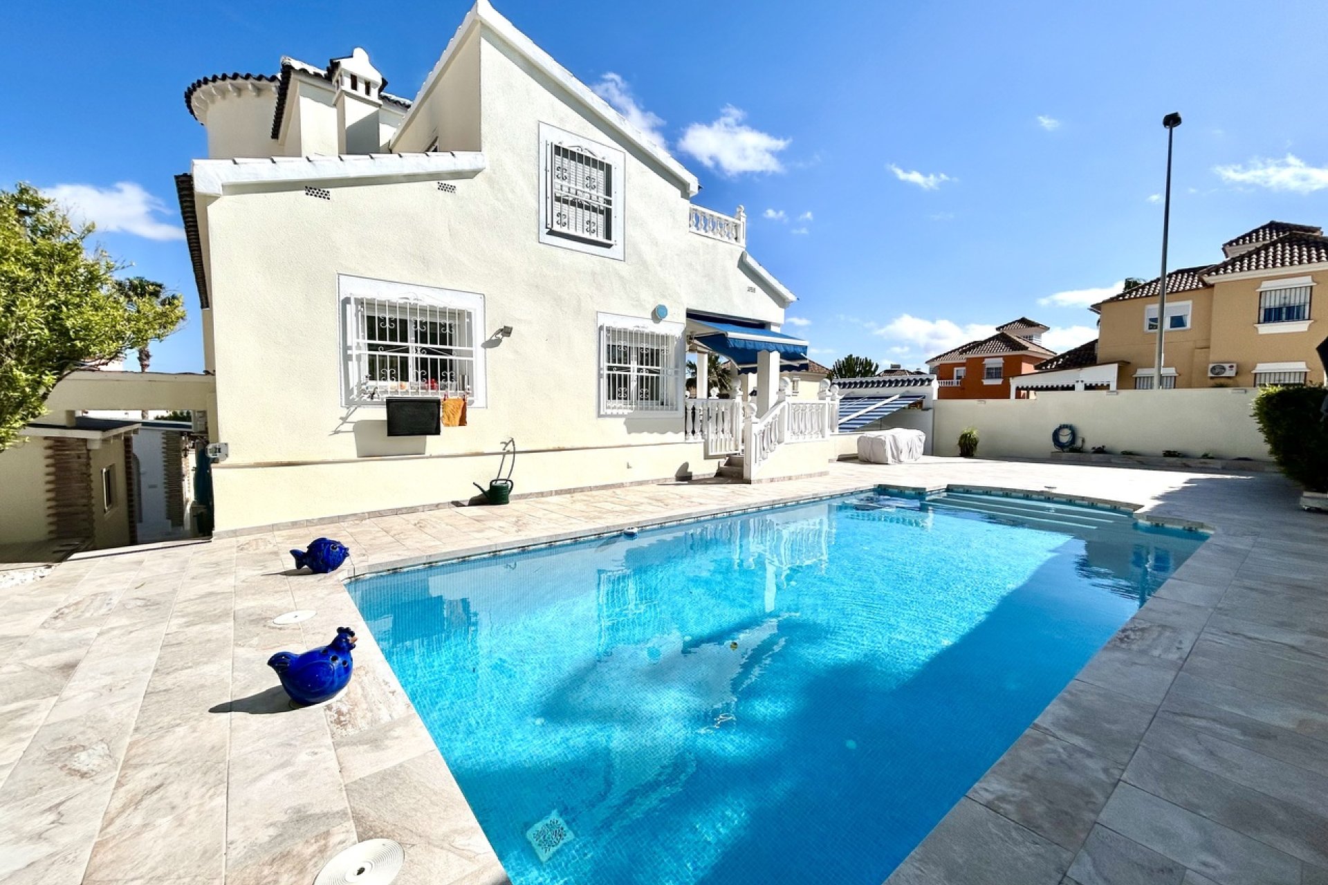 Resale - Villa -
Pinar de Campoverde - Inland