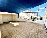 Resale - Villa -
Pinar de Campoverde - Inland