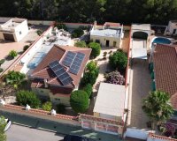 Resale - Villa -
Pinar de Campoverde - Inland