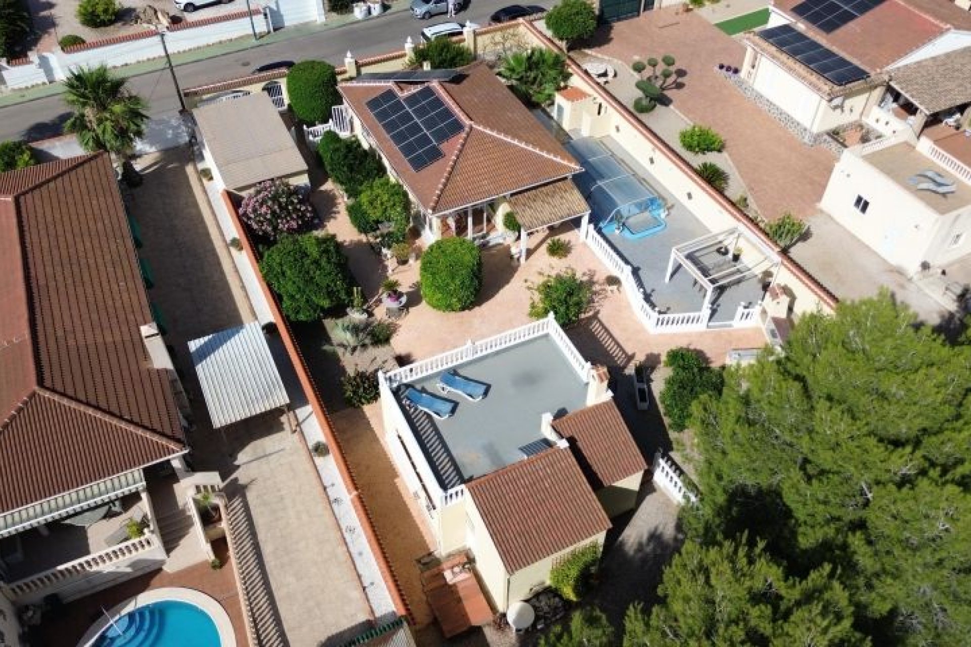 Resale - Villa -
Pinar de Campoverde - Inland