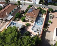 Resale - Villa -
Pinar de Campoverde - Inland