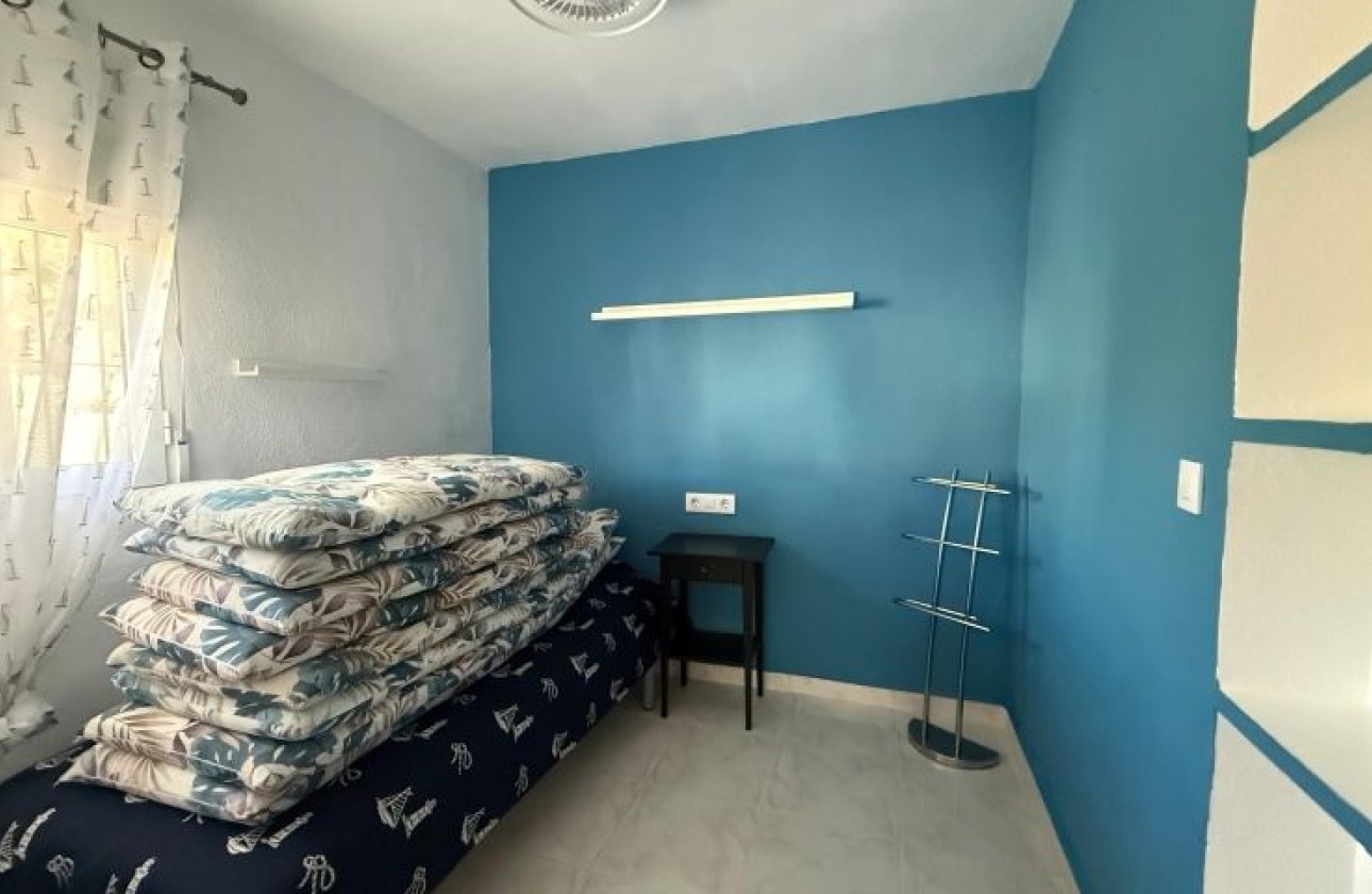 Resale - Villa -
Pinar de Campoverde - Inland