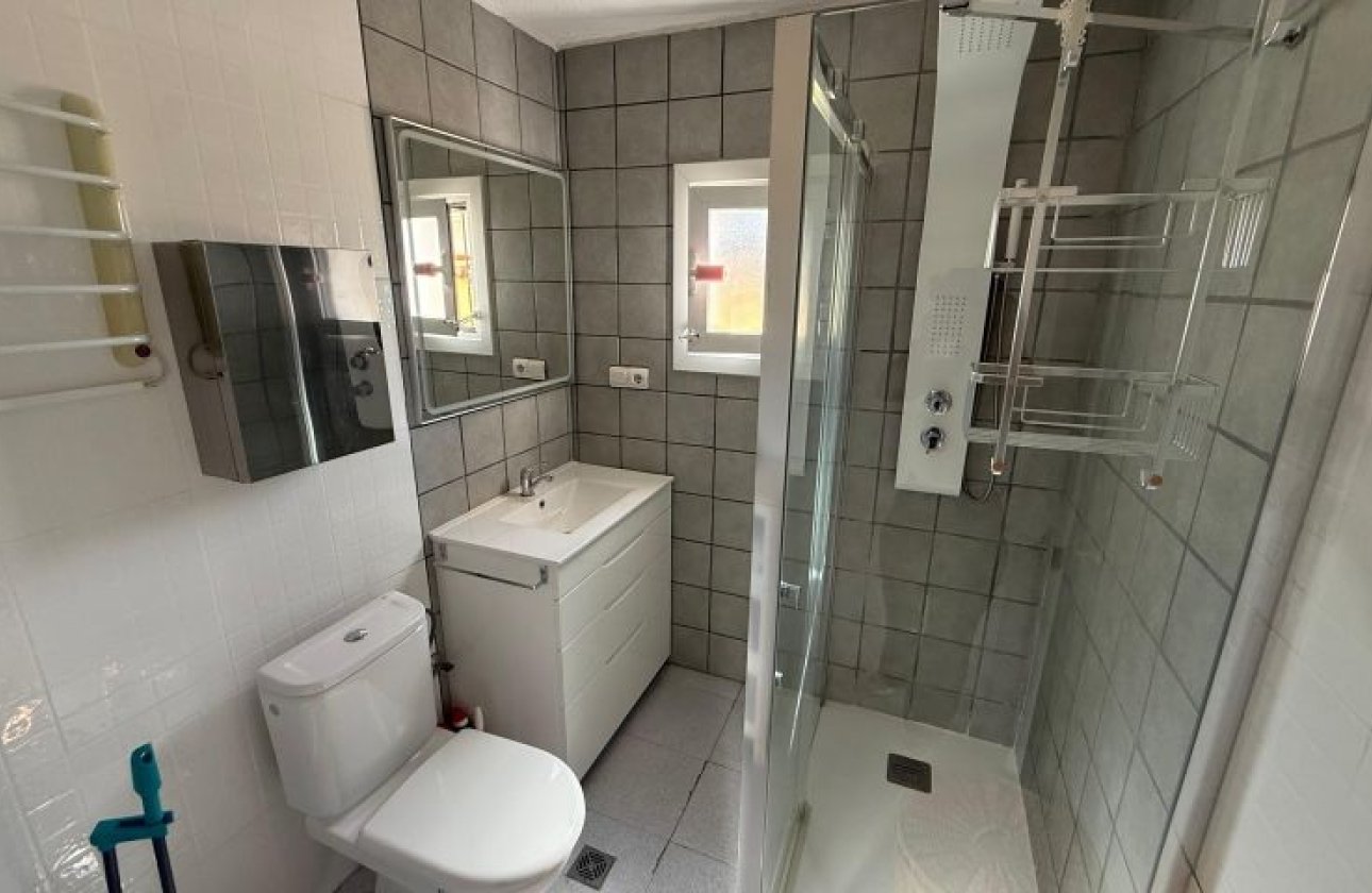 Resale - Villa -
Pinar de Campoverde - Inland