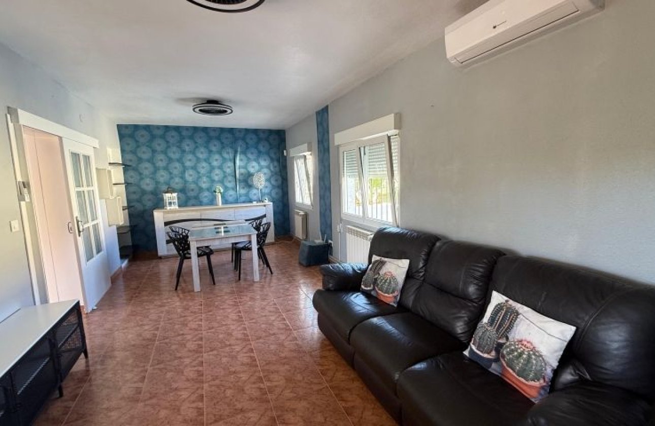 Resale - Villa -
Pinar de Campoverde - Inland