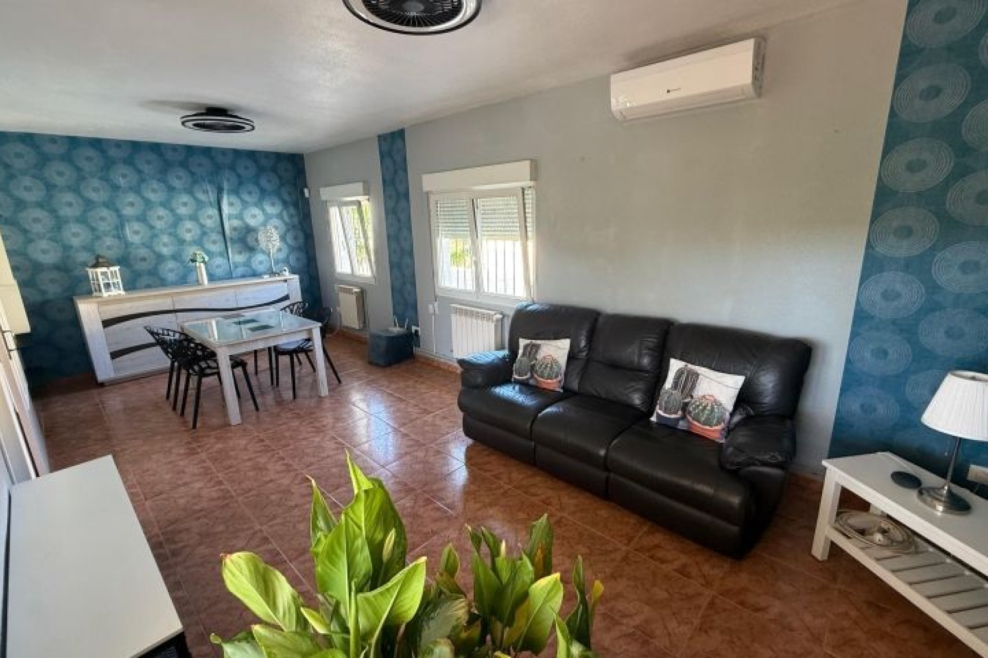 Resale - Villa -
Pinar de Campoverde - Inland