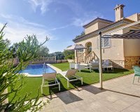 Resale - Villa -
Pinar de Campoverde - Inland