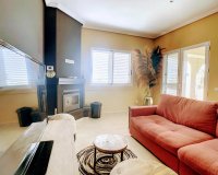 Resale - Villa -
Pinar de Campoverde - Inland