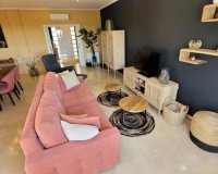 Resale - Villa -
Pinar de Campoverde - Inland