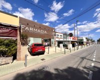 Resale - Villa -
Pinar de Campoverde - Inland