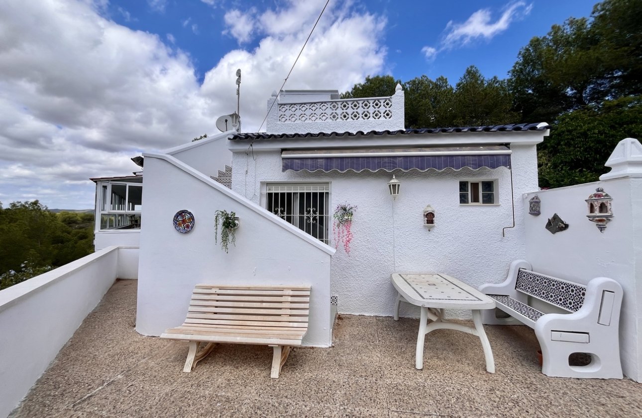 Resale - Villa -
Pinar de Campoverde - Inland