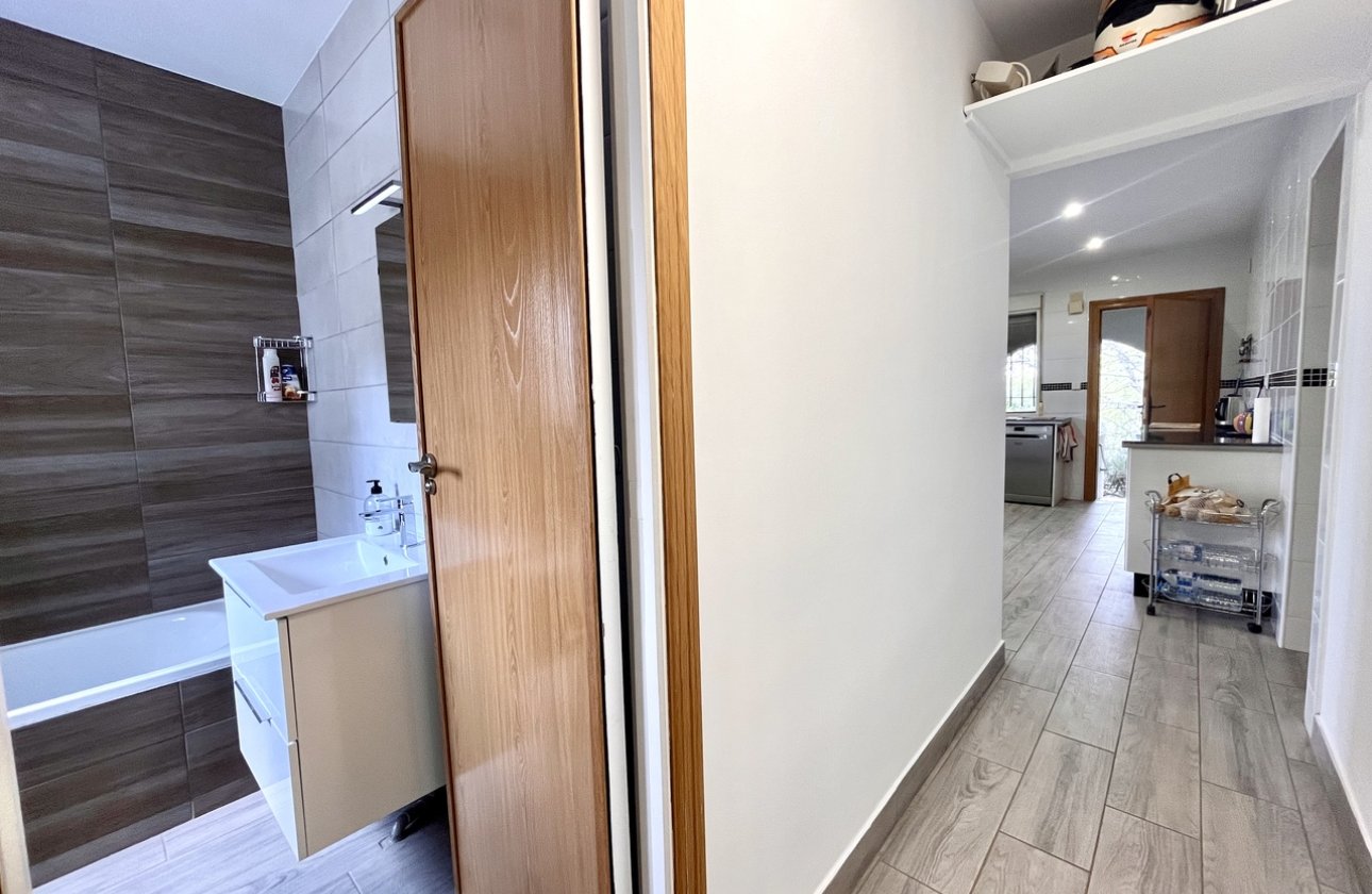 Resale - Villa -
Pinar de Campoverde - Inland