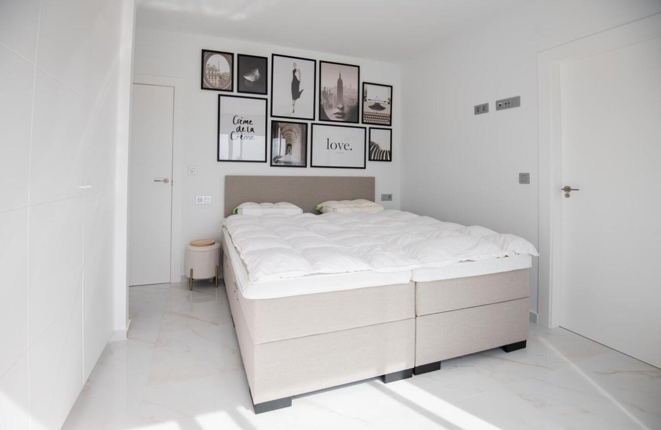 Resale - Villa -
Pinar de Campoverde - LOS ROMEROS