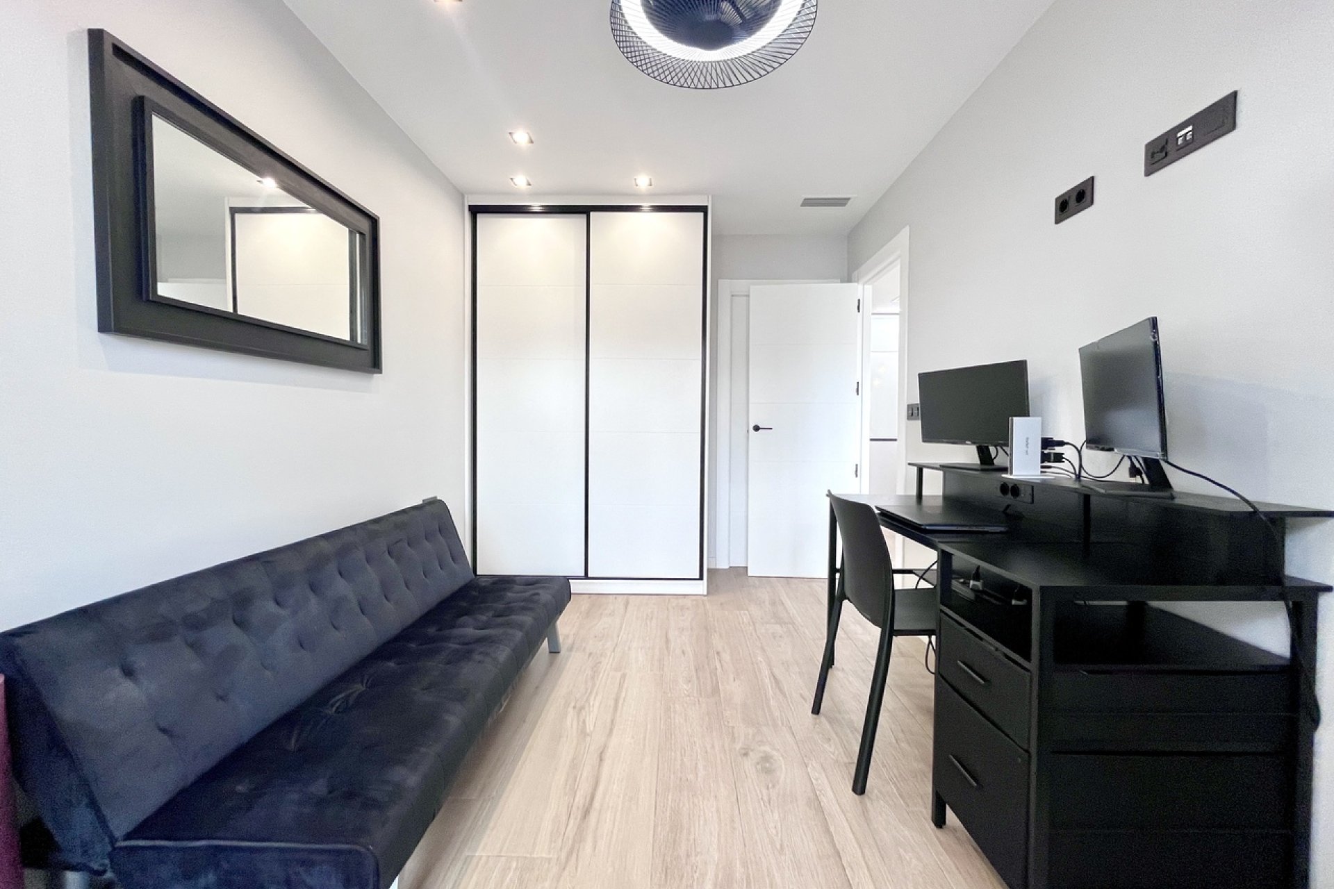 Resale - Villa -
Playa Flamenca - Costa Blanca