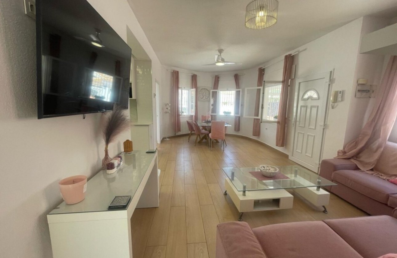 Resale - Villa -
Playa Flamenca - Costa Blanca