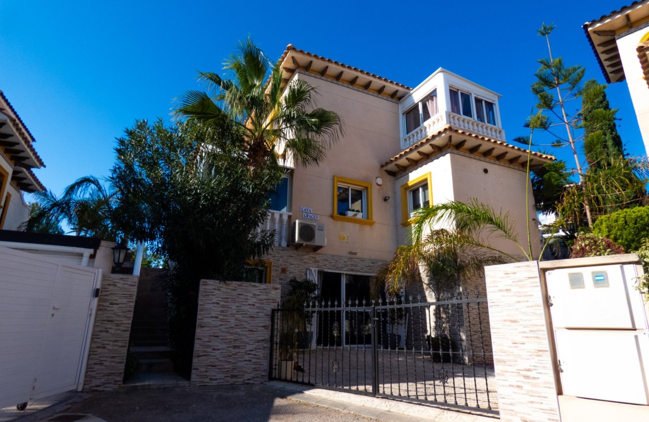 Resale - Villa -
Playa Flamenca - Costa Blanca