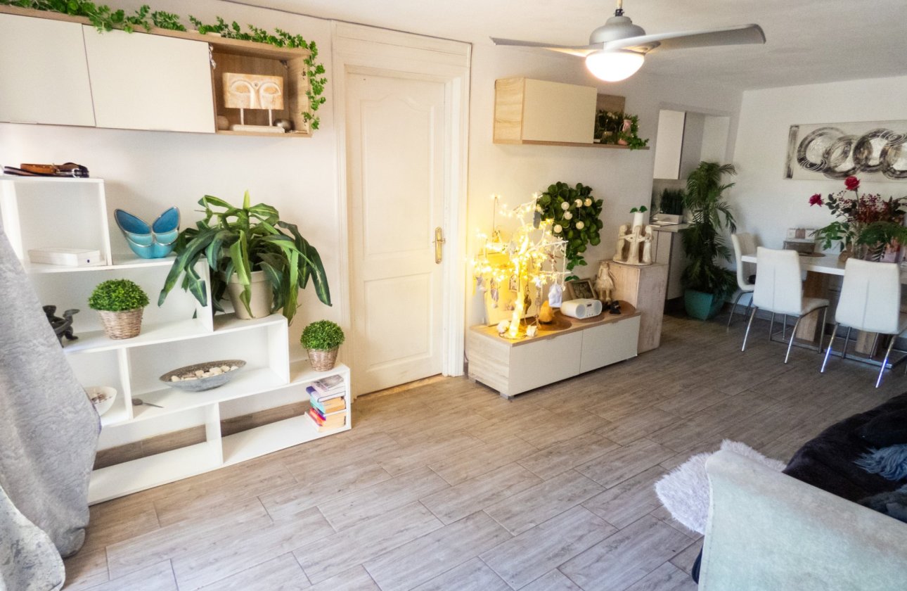 Resale - Villa -
Playa Flamenca - Costa Blanca