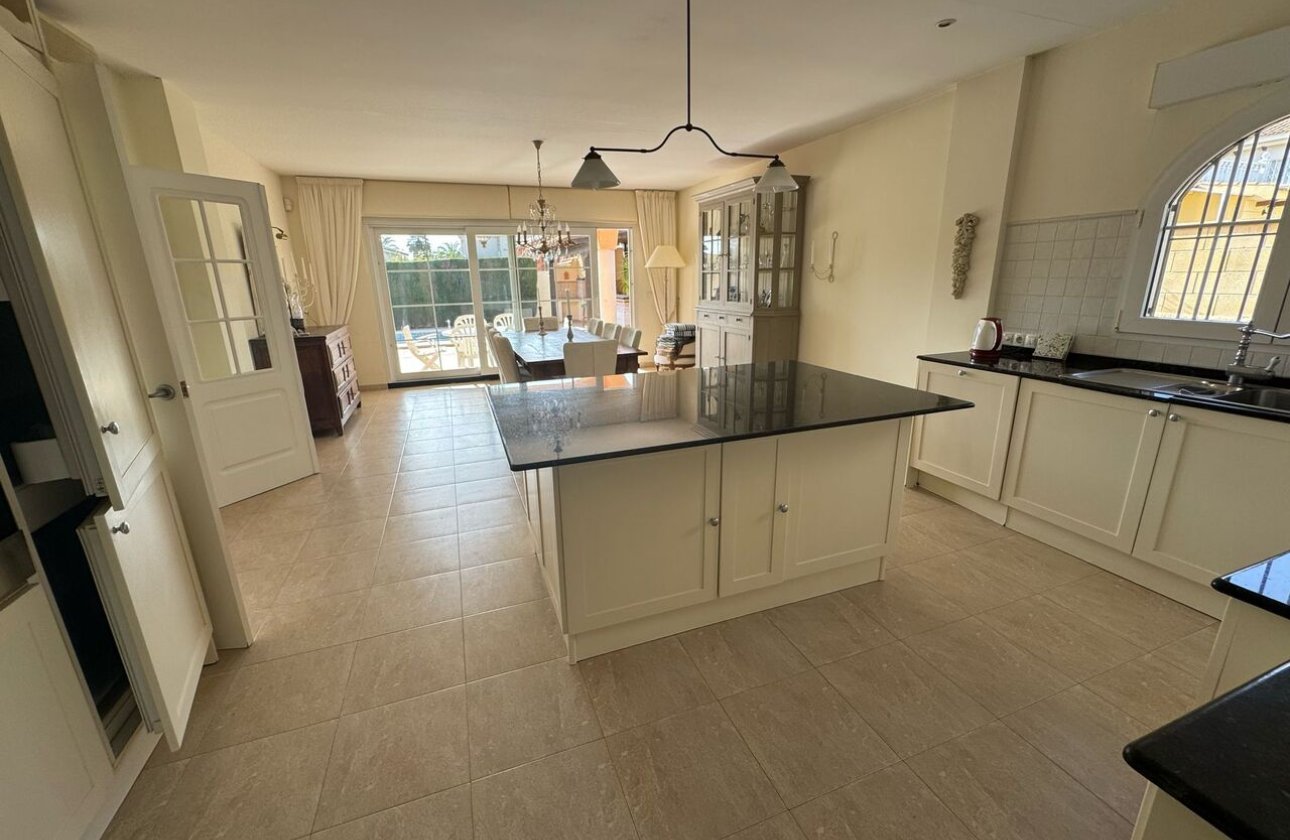 Resale - Villa -
Playa Flamenca - Costa Blanca