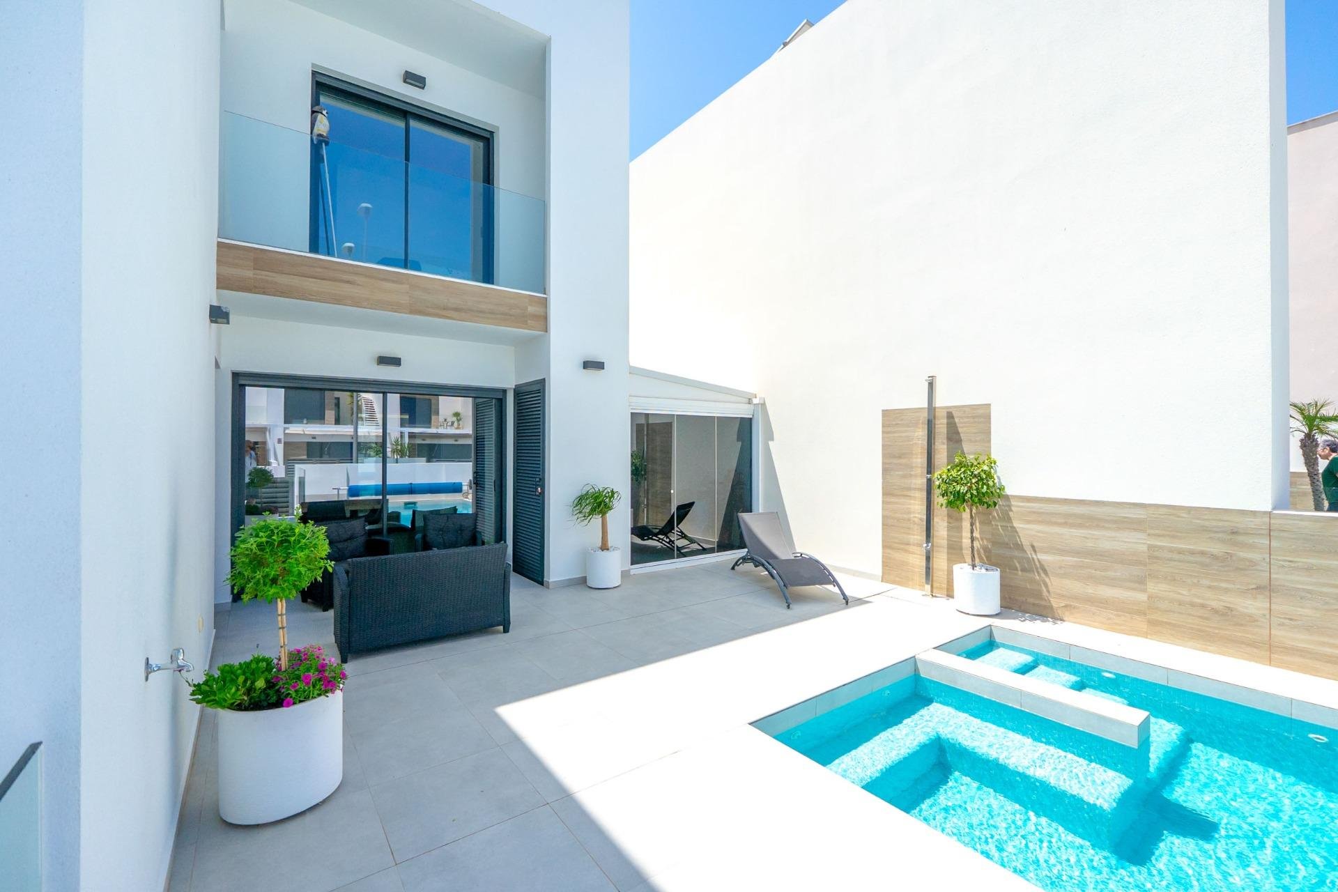 Resale - Villa -
Rojales - Benimar