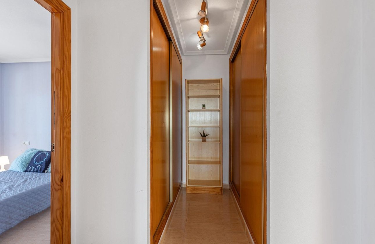 Resale - Villa -
Rojales - Campo De Golf La Marquesa