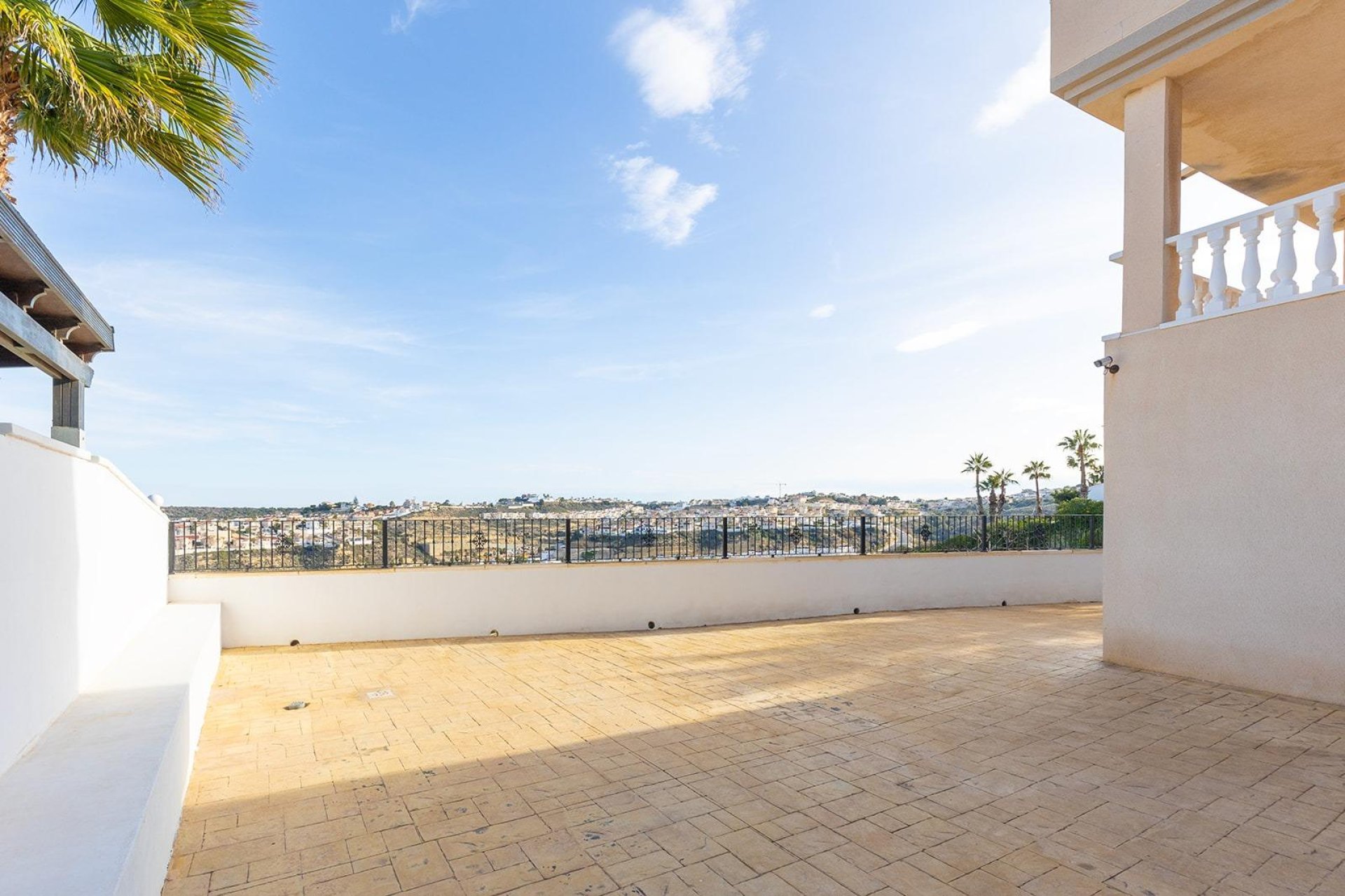 Resale - Villa -
Rojales - Campo De Golf La Marquesa