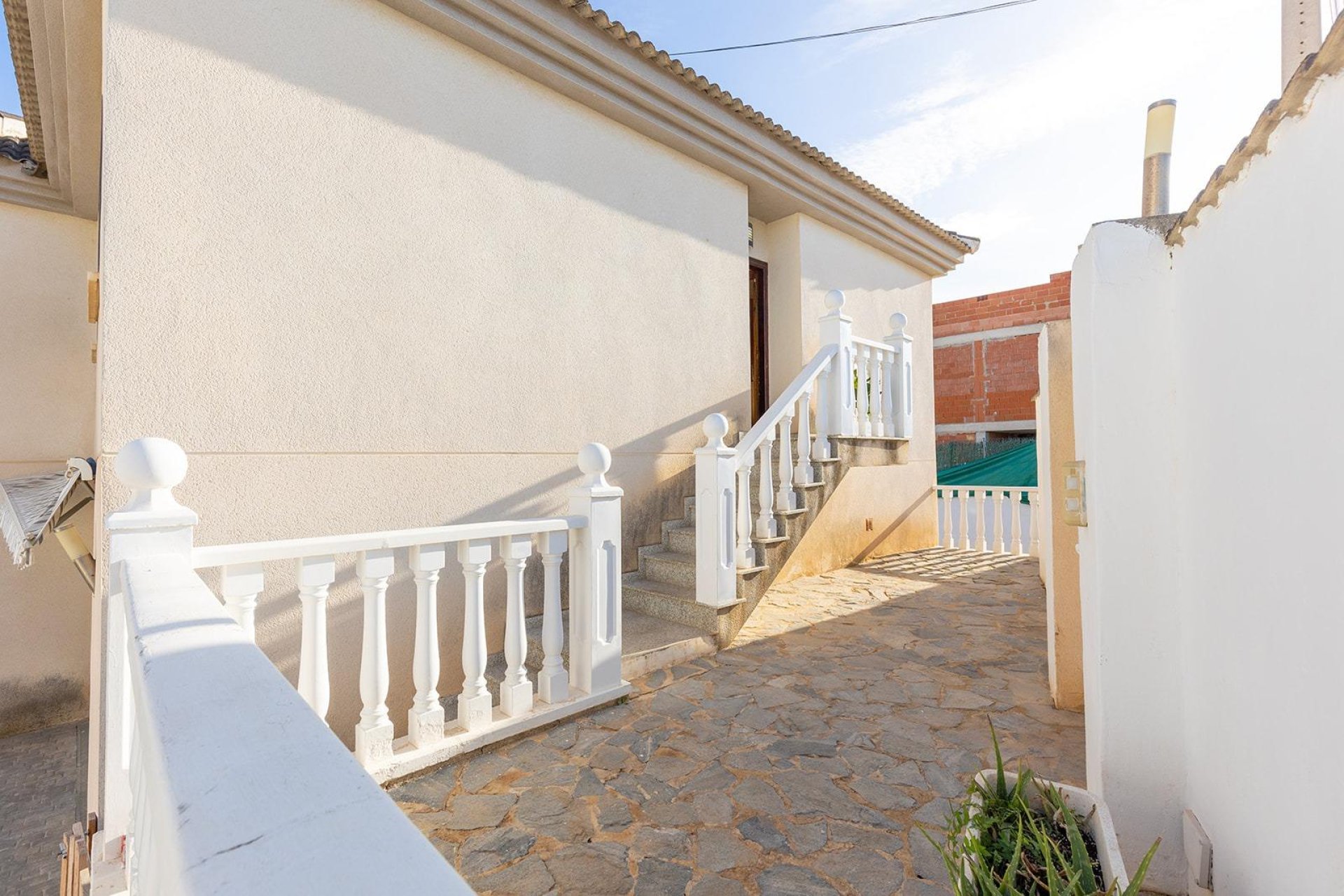 Resale - Villa -
Rojales - Campo De Golf La Marquesa