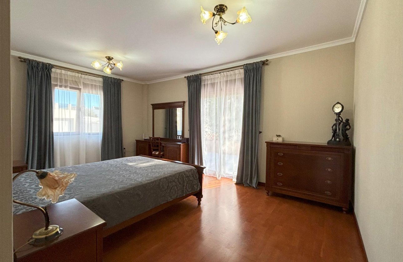 Resale - Villa -
Rojales - Ciudad Quesada