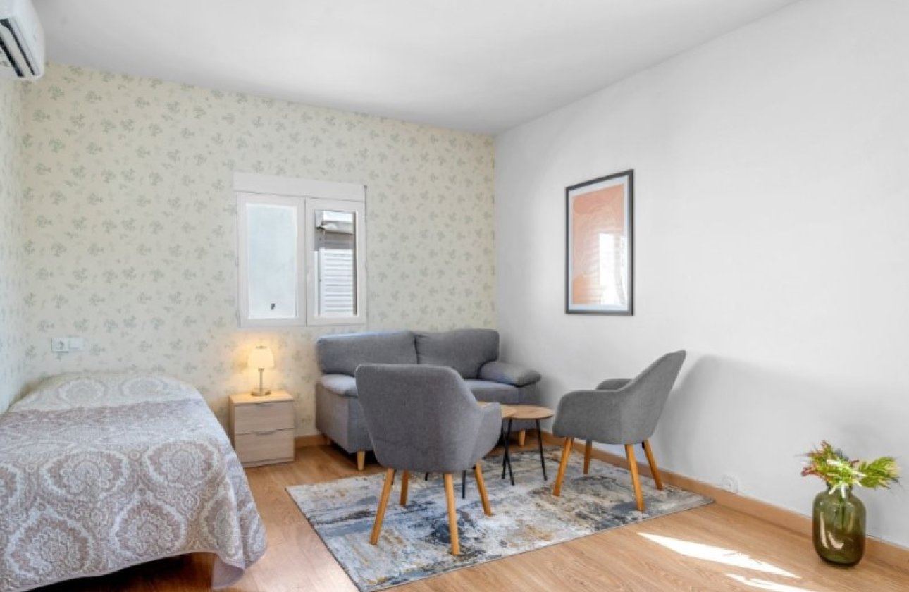 Resale - Villa -
Rojales - Ciudad Quesada