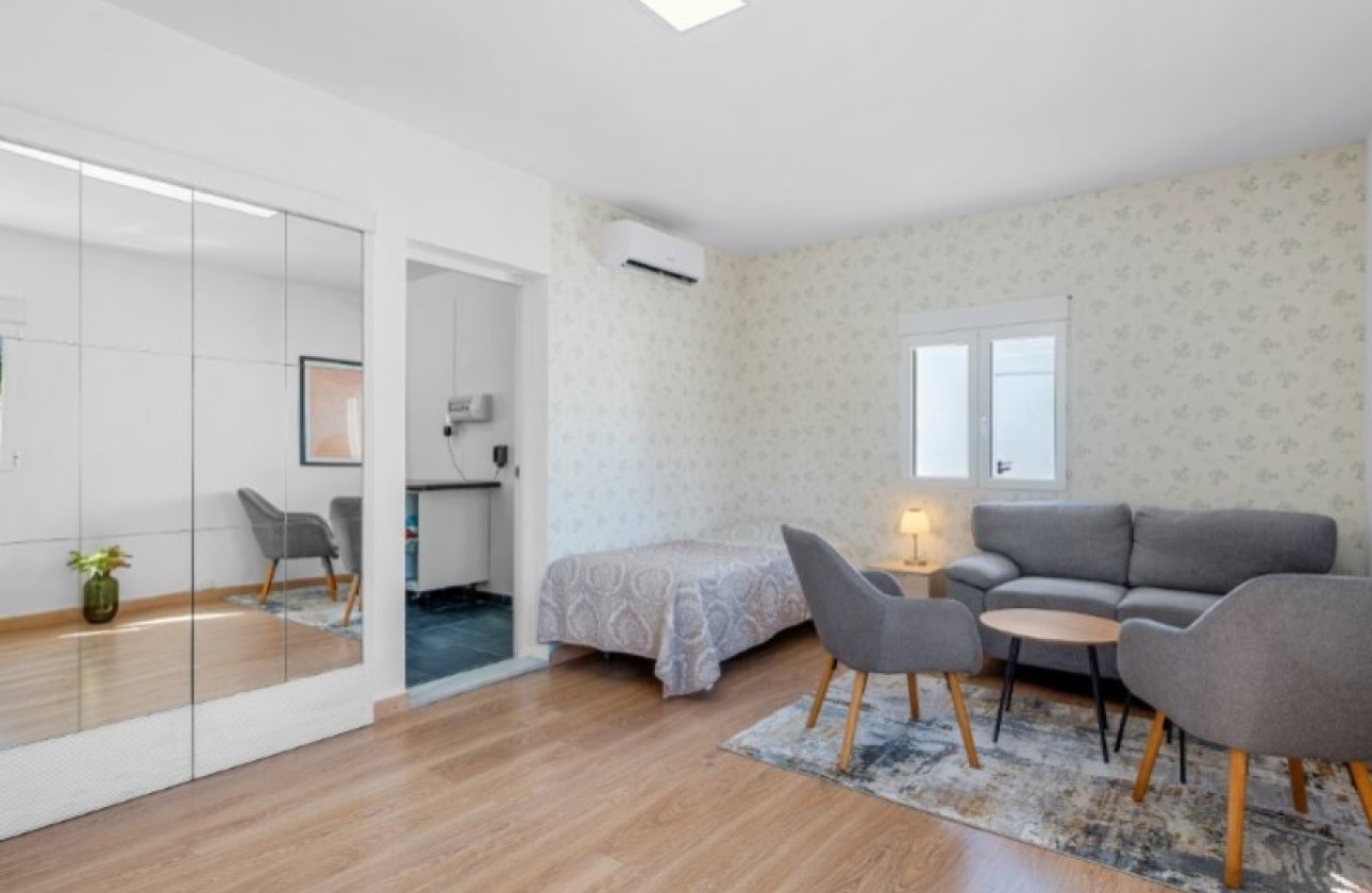 Resale - Villa -
Rojales - Ciudad Quesada