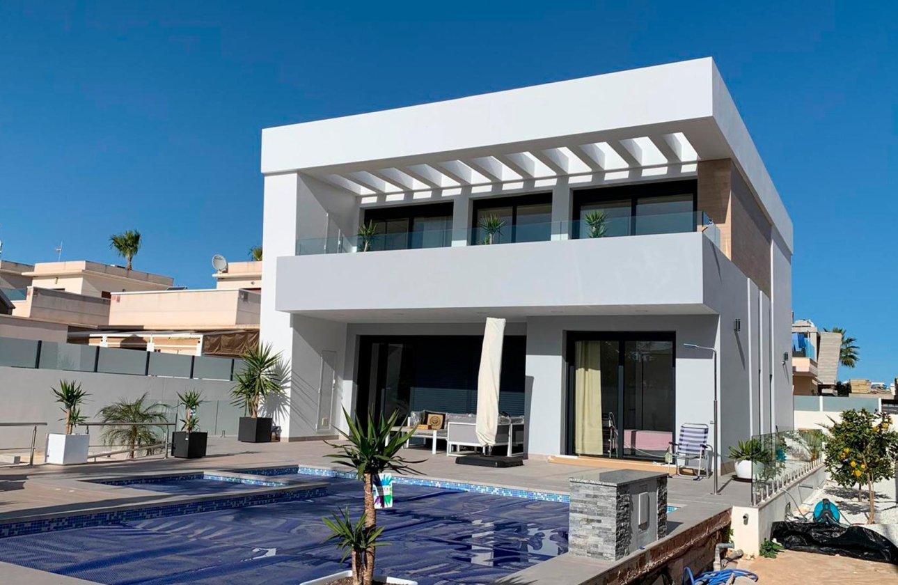 Resale - Villa -
Rojales - Ciudad Quesada