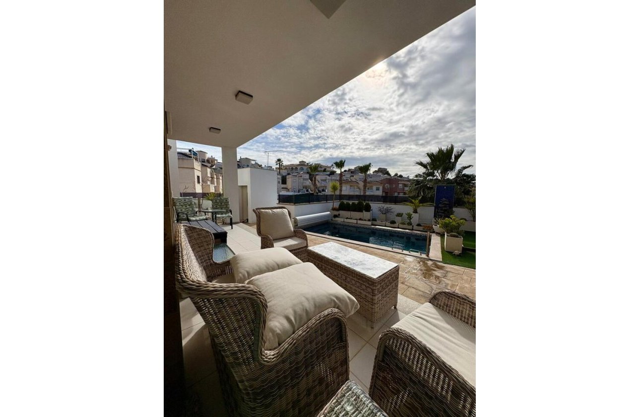 Resale - Villa -
Rojales - Costa Blanca