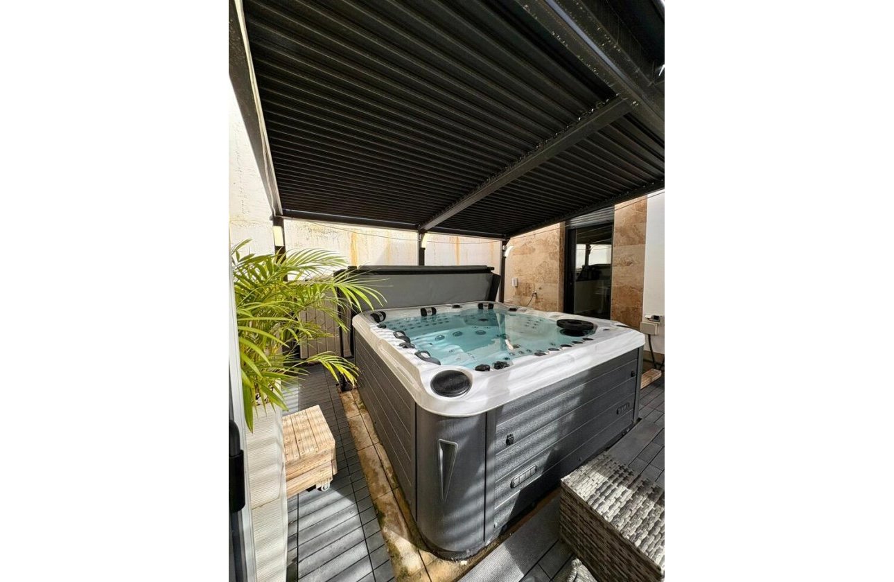 Resale - Villa -
Rojales - Costa Blanca
